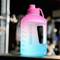 Moda fitness spor su şişesi gradyanı büyük kapasiteli su ısıtıcısı saman taşınabilir sap plastik uzay bardağı
